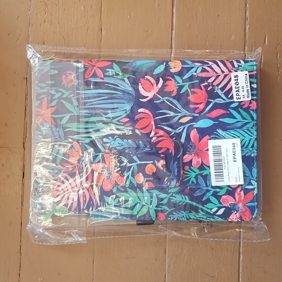 Fintie iPad 5/6/7 Case Cover - Picture 3 of 11